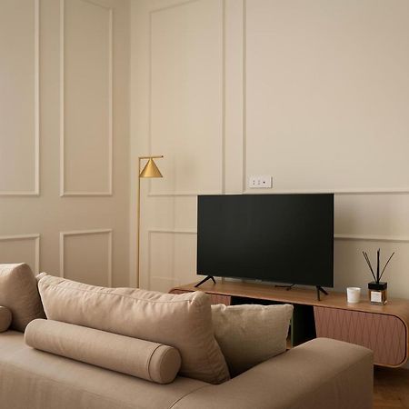 Nabila Apartment Милан Экстерьер фото